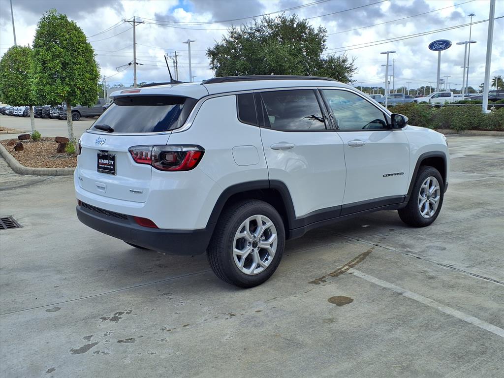 2026 Jeep Compass Latitude Bright White Clearcoat at League City CDJR