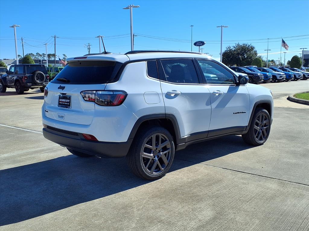 2026 Jeep Compass Latitude Bright White Clearcoat at League City CDJR