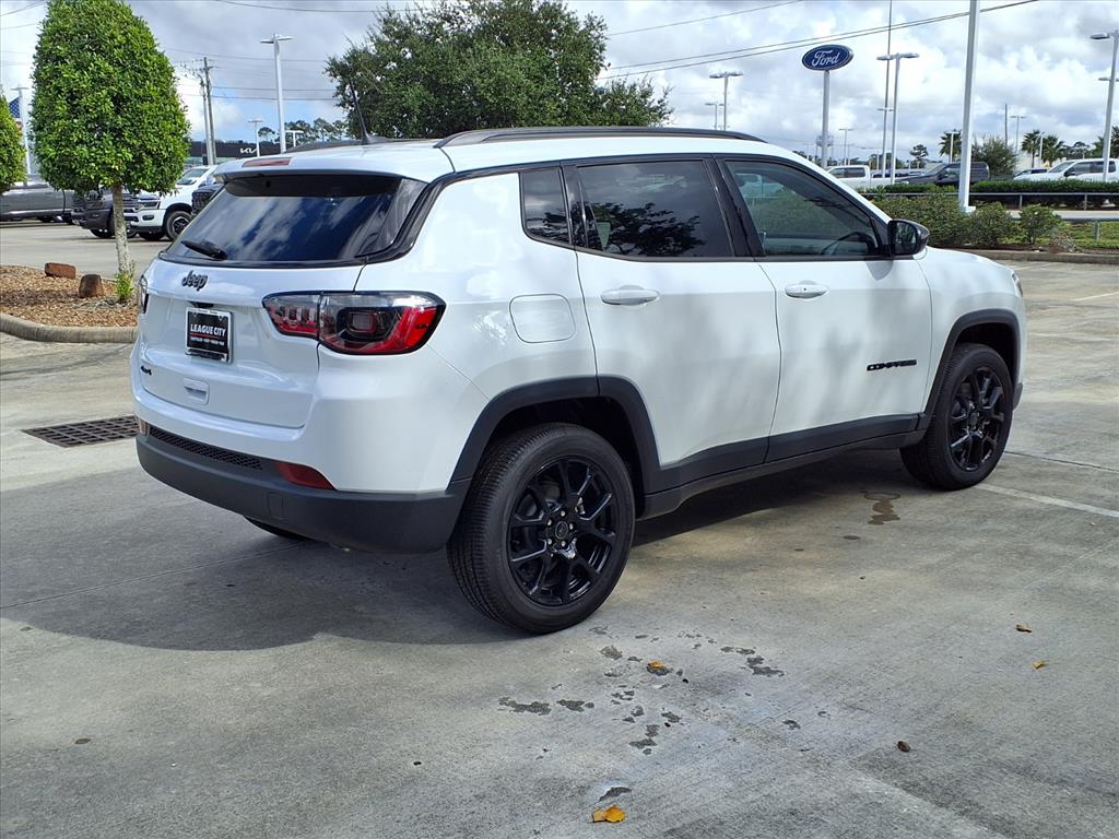 2026 Jeep Compass Latitude Bright White Clearcoat at League City CDJR