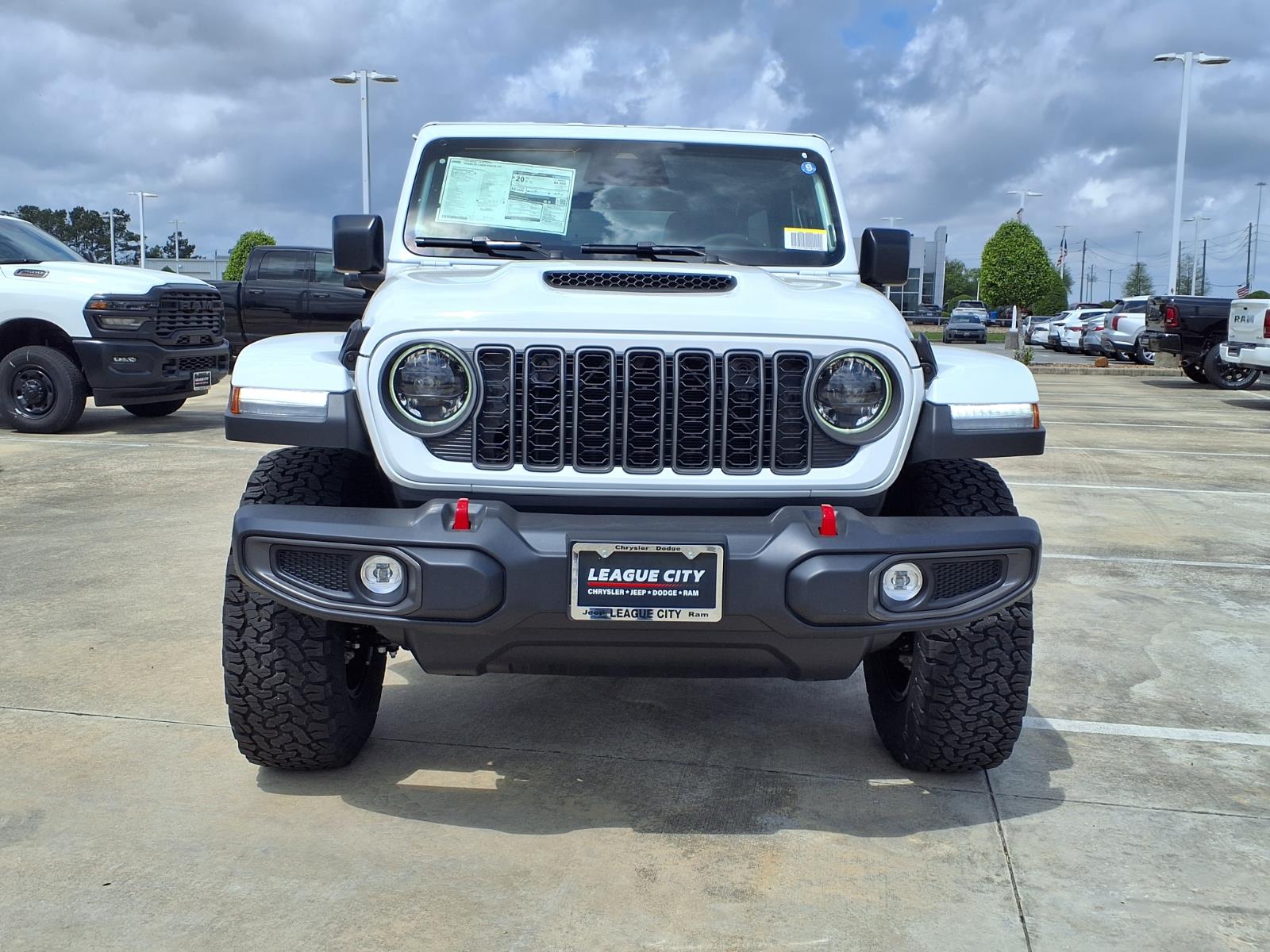 2026 Jeep Wrangler Rubicon White at League City CDJR