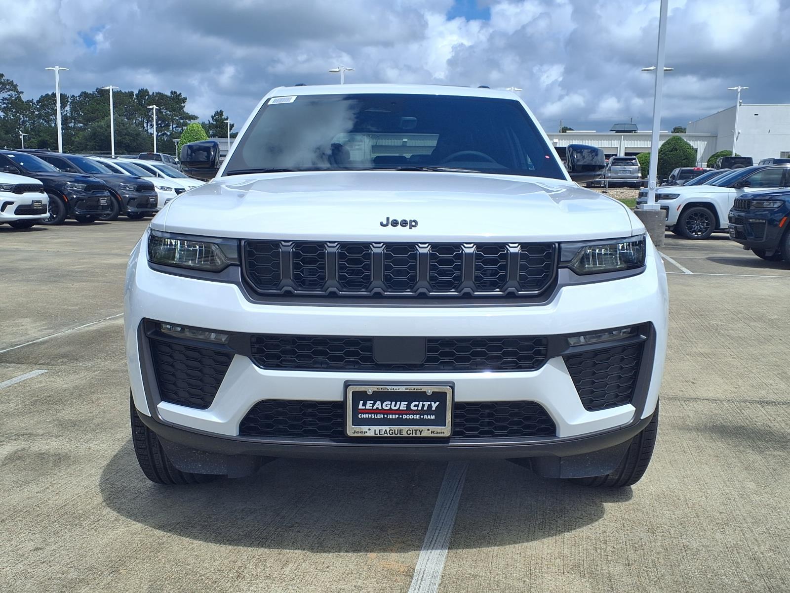 2026 Jeep Grand Cherokee  White at League City CDJR