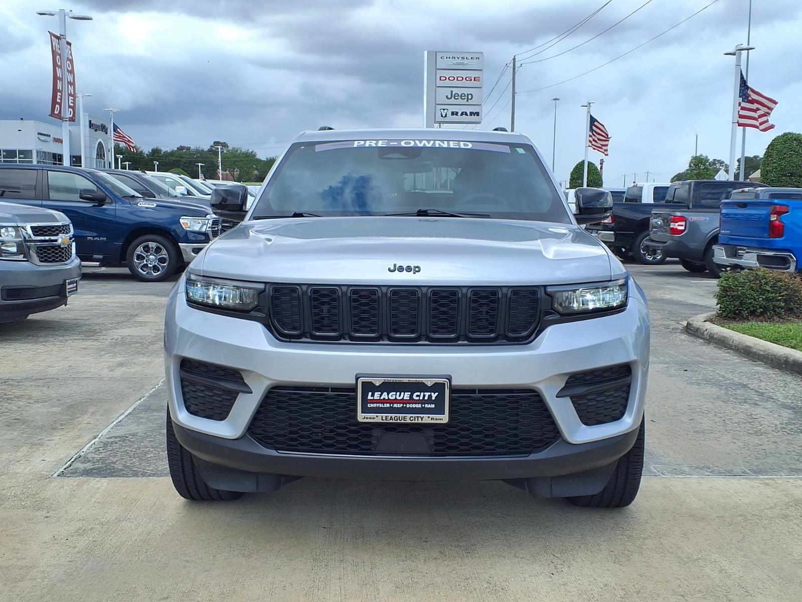 2025 Jeep Grand Cherokee Altitude - 4