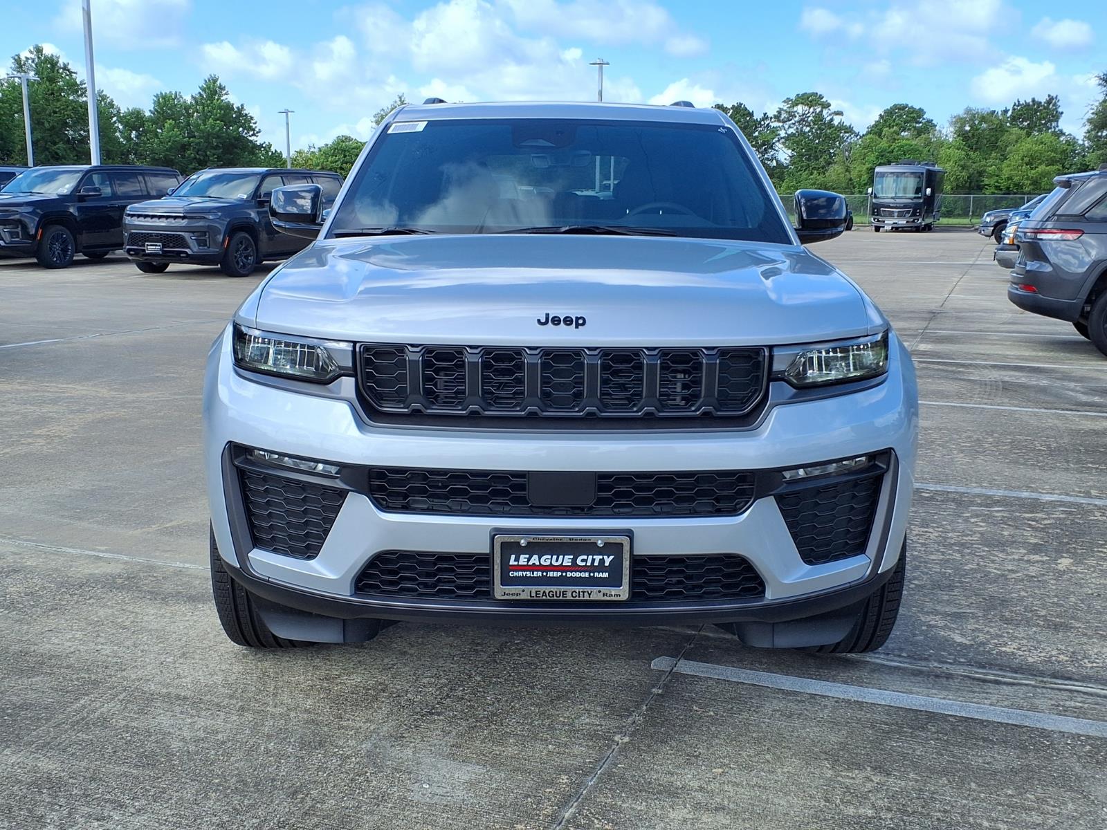 2026 Jeep Grand Cherokee Limited Silver at League City CDJR