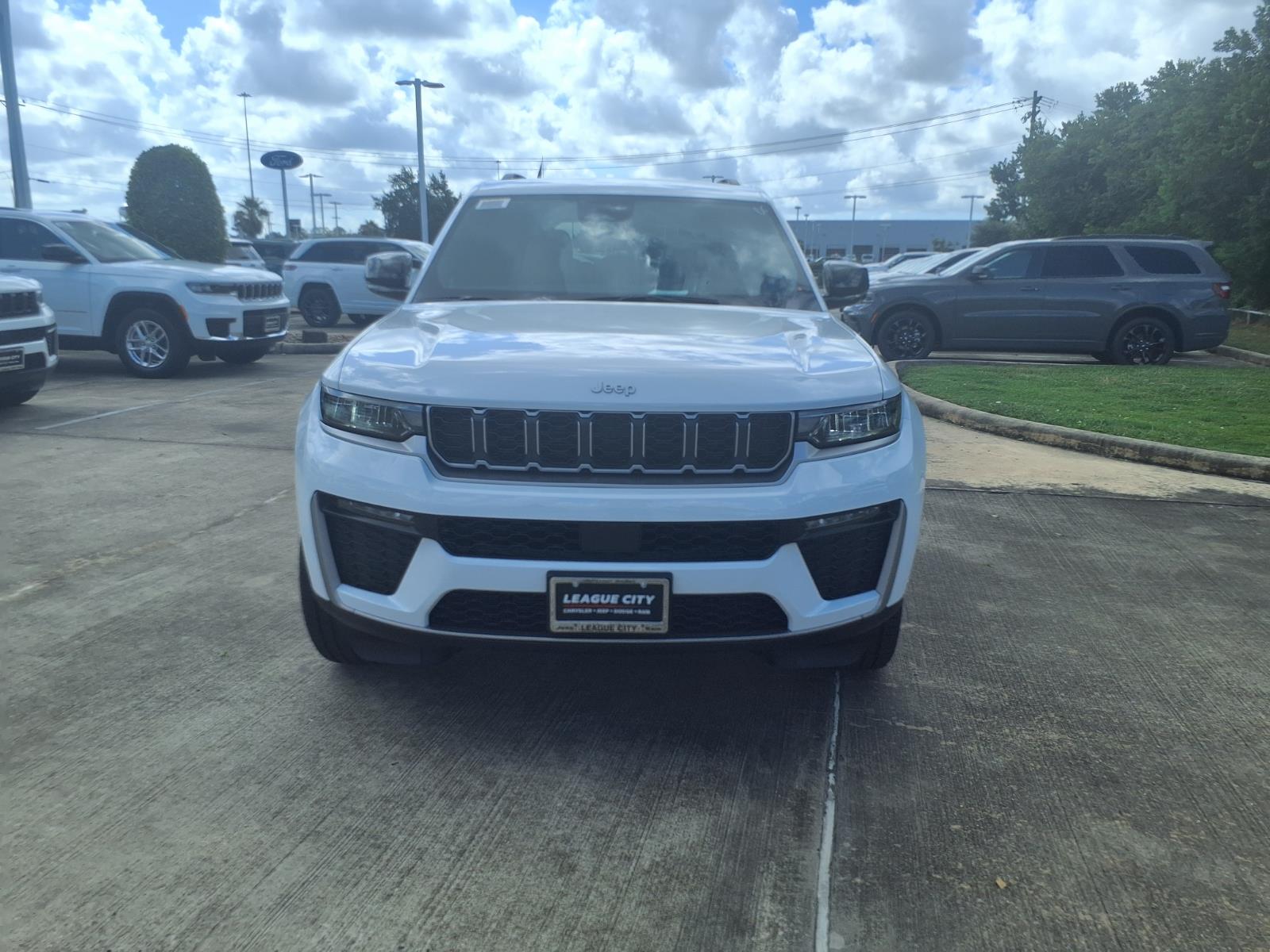 2026 Jeep Grand Cherokee Limited White at League City CDJR