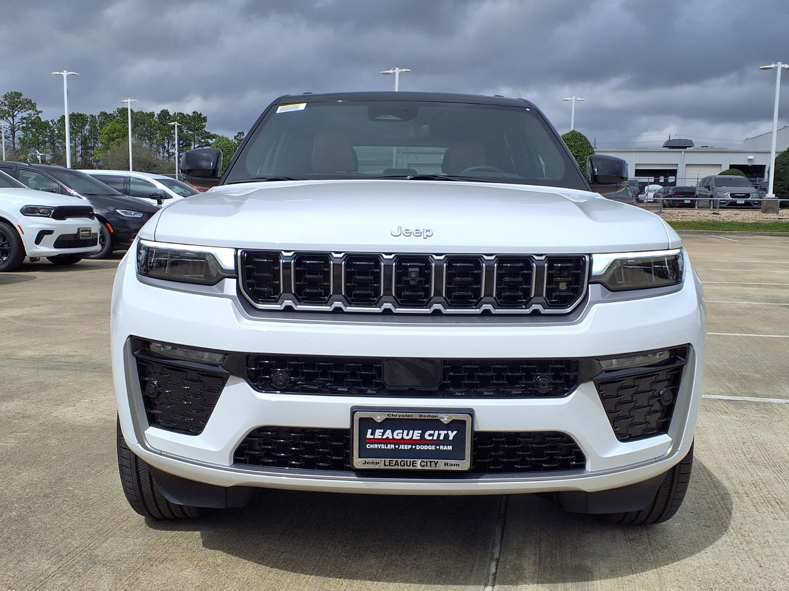 2026 Jeep Grand Cherokee Summit Bright White Clearcoat at League City CDJR