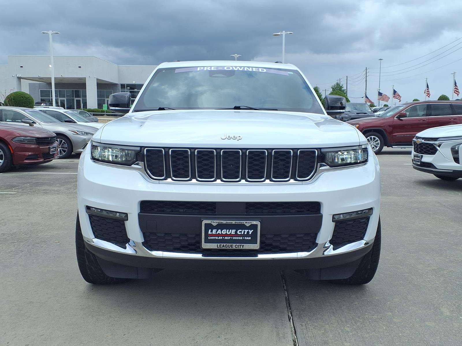 2025 Jeep Grand Cherokee L Limited Bright White Clearcoat at League City CDJR