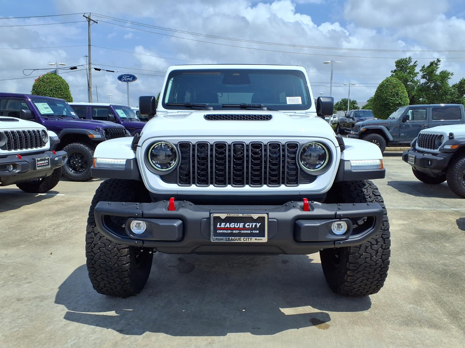 2026 Jeep Wrangler Rubicon White at League City CDJR