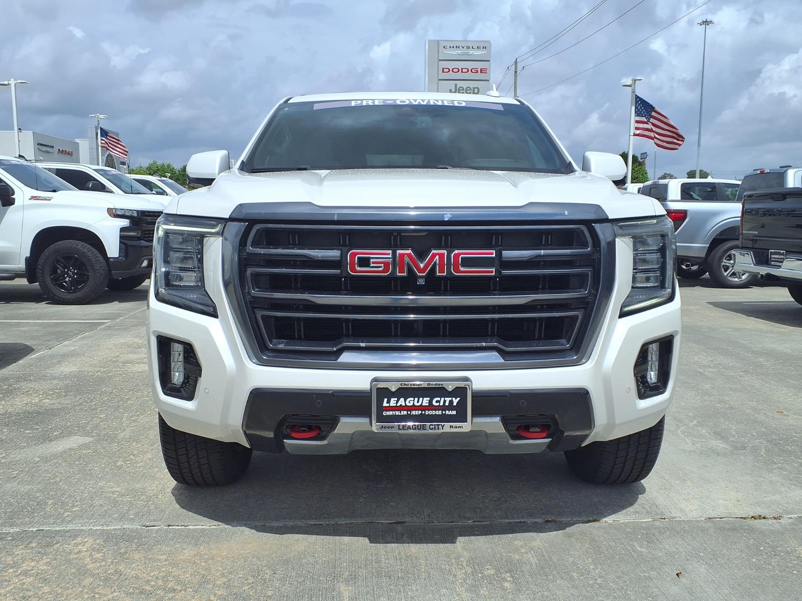 2022 GMC Yukon AT4 - 4