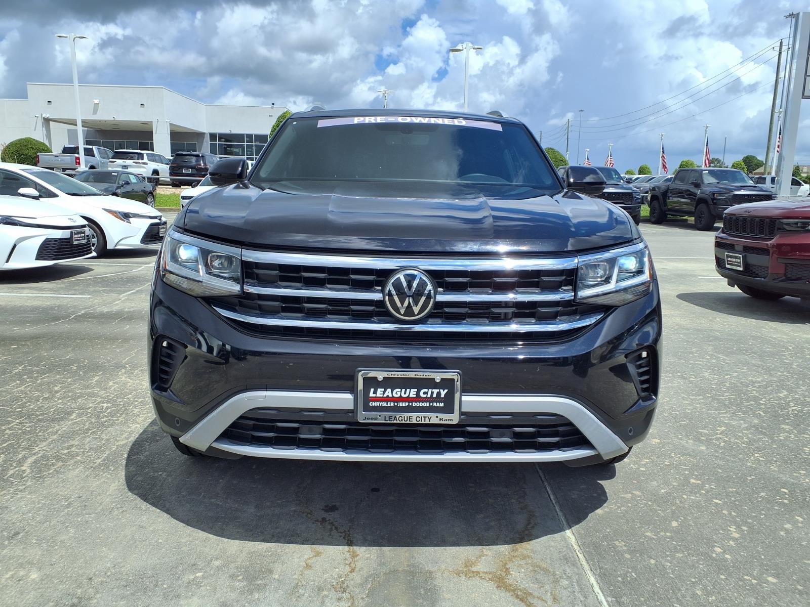 2022 Volkswagen Atlas Cross Sport 3.6L V6 SE w/Technology - 4