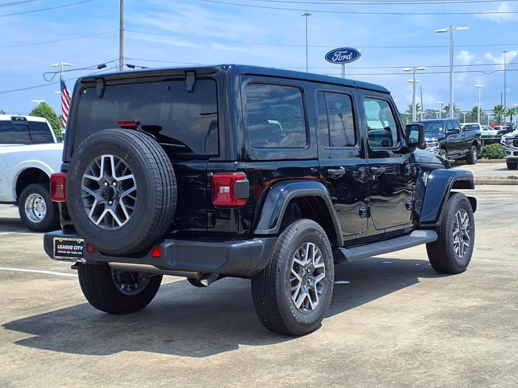 2025 Jeep Wrangler Sahara Black Clearcoat at League City CDJR