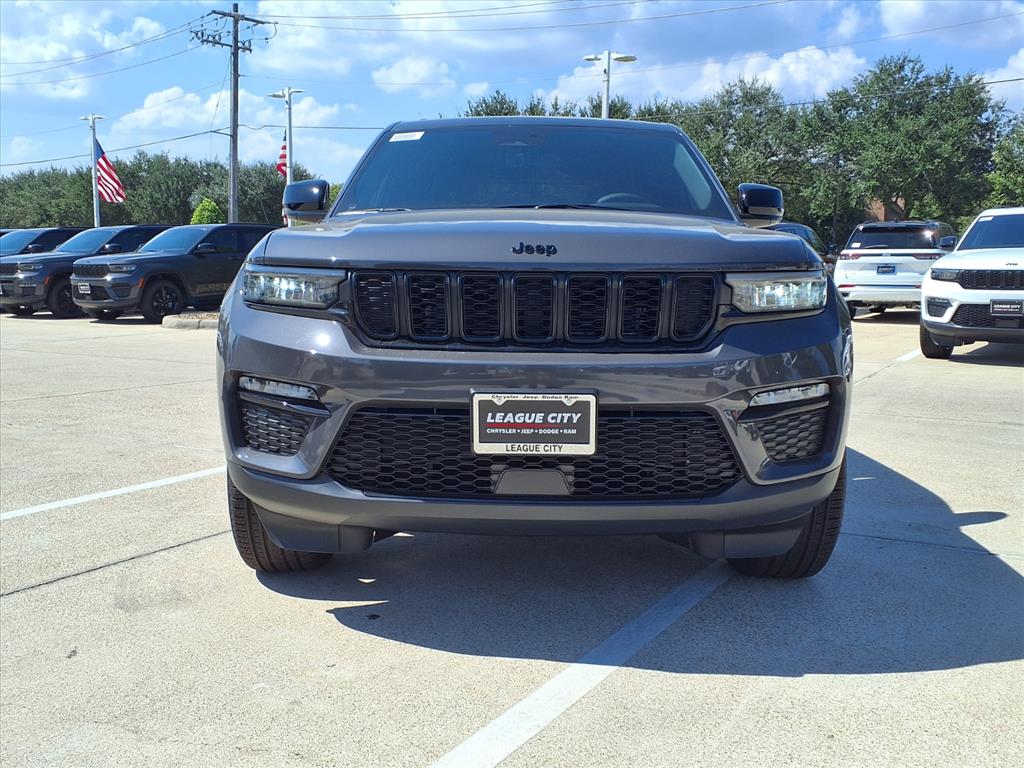2025 Jeep Grand Cherokee Limited Metallic at League City CDJR
