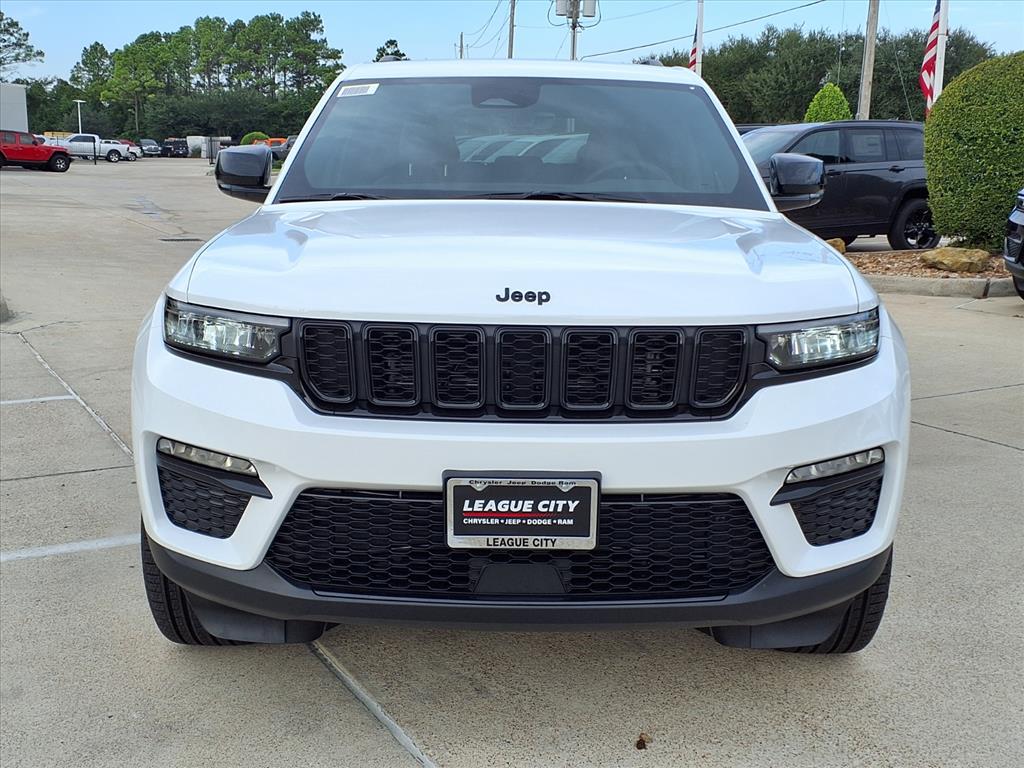2025 Jeep Grand Cherokee Limited Bright White Clearcoat at League City CDJR