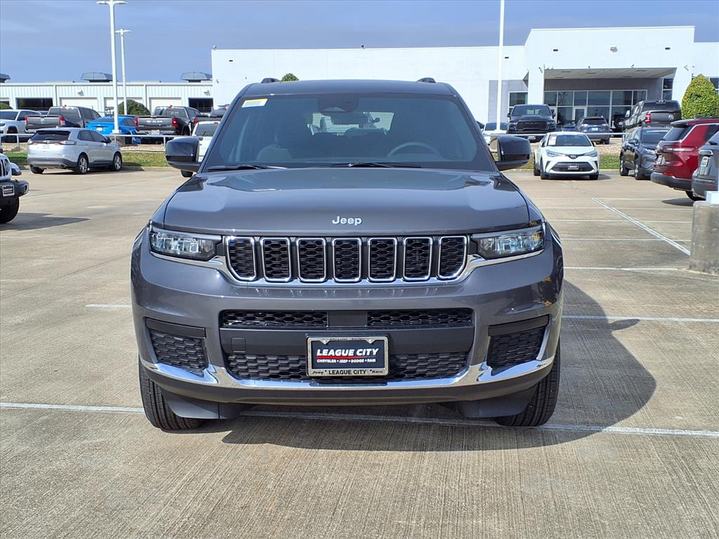2025 Jeep Grand Cherokee L Laredo Metallic at League City CDJR