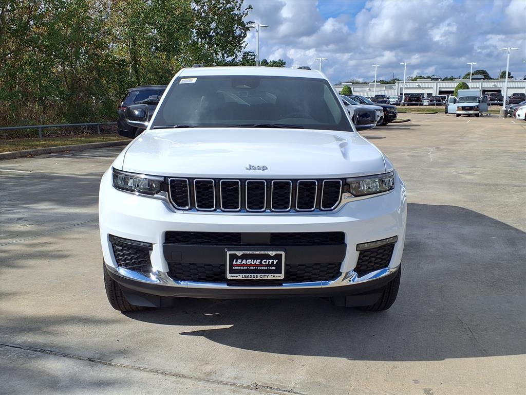 2025 Jeep Grand Cherokee L Limited Bright White Clearcoat at League City CDJR