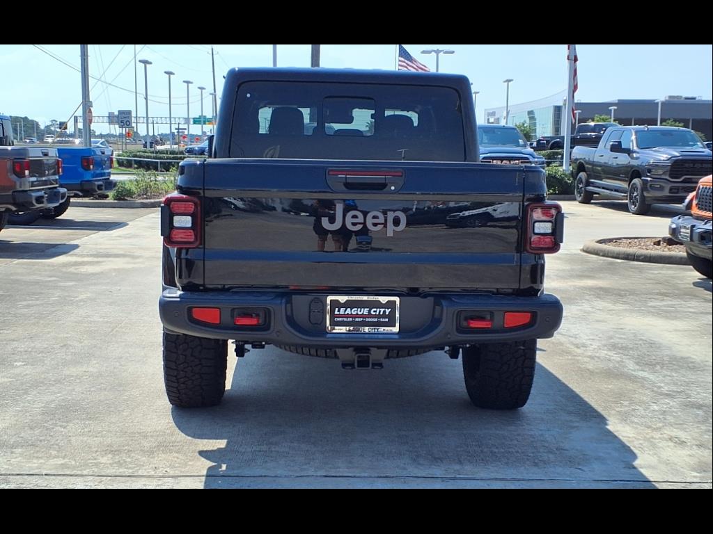 2025 Jeep Gladiator Rubicon Black Clearcoat at League City CDJR