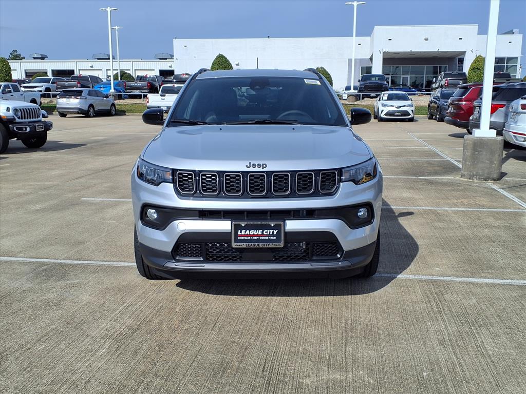 2026 Jeep Compass Latitude Silver at League City CDJR
