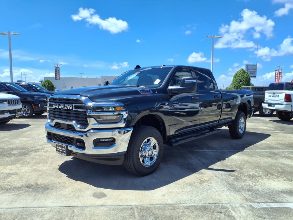 2025 RAM 2500 Tradesman - 4