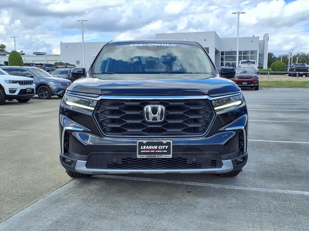 2023 Honda Pilot EX-L 8 Passenger - 4