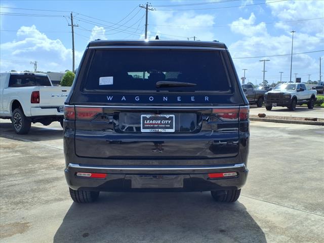 2025 Jeep Wagoneer Base