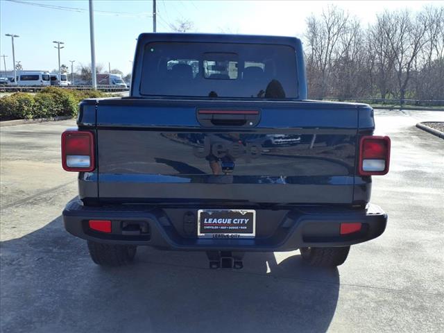 2025 Jeep Gladiator Sport
