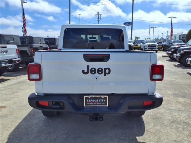 2025 Jeep Gladiator Sport