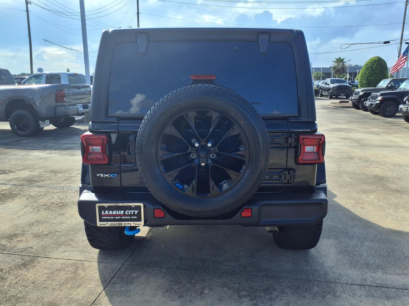 2022 Jeep Wrangler Unlimited Unlimited Sahara 4xe - 5