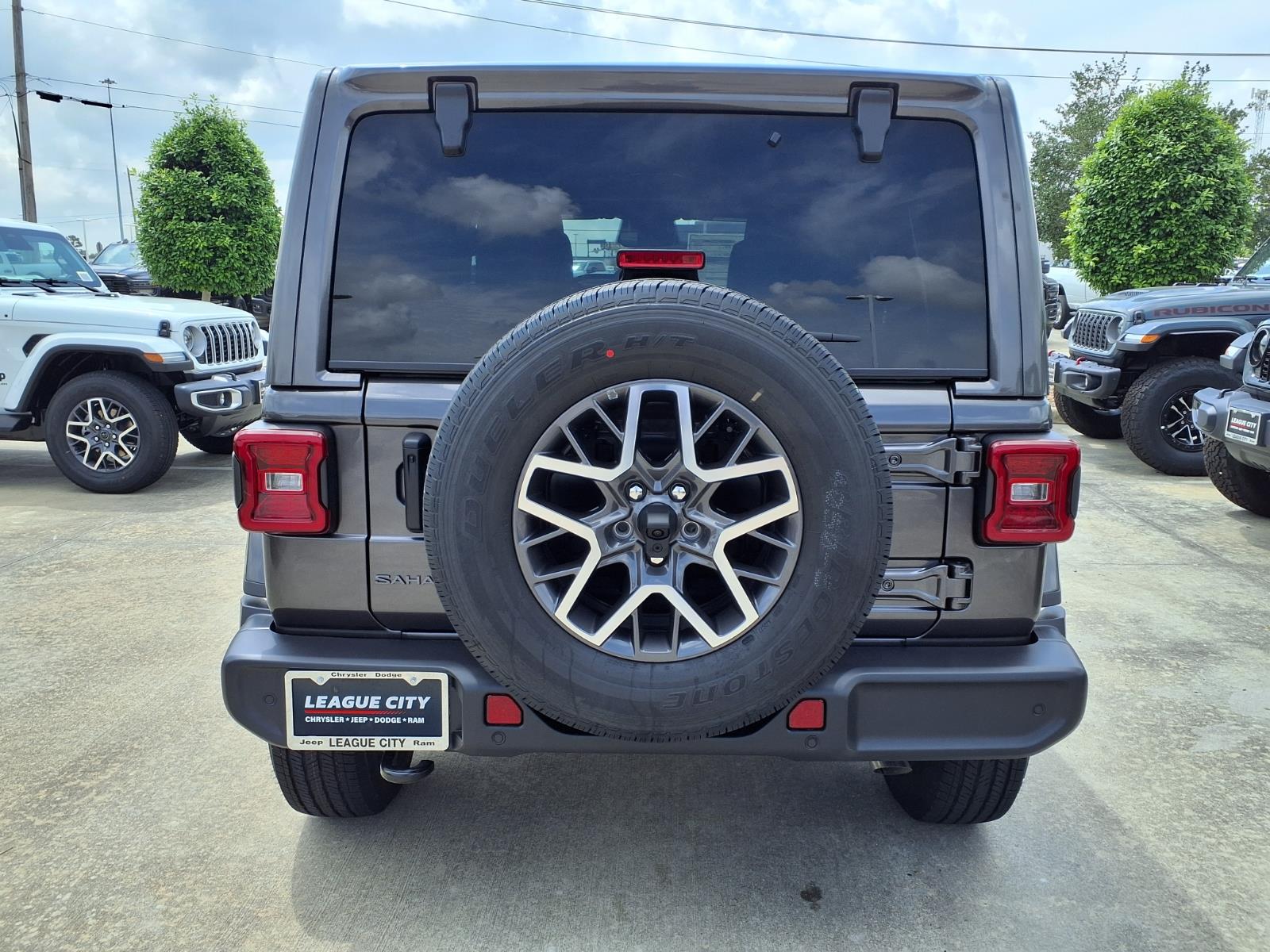 2026 Jeep Wrangler Sahara Gray at League City CDJR