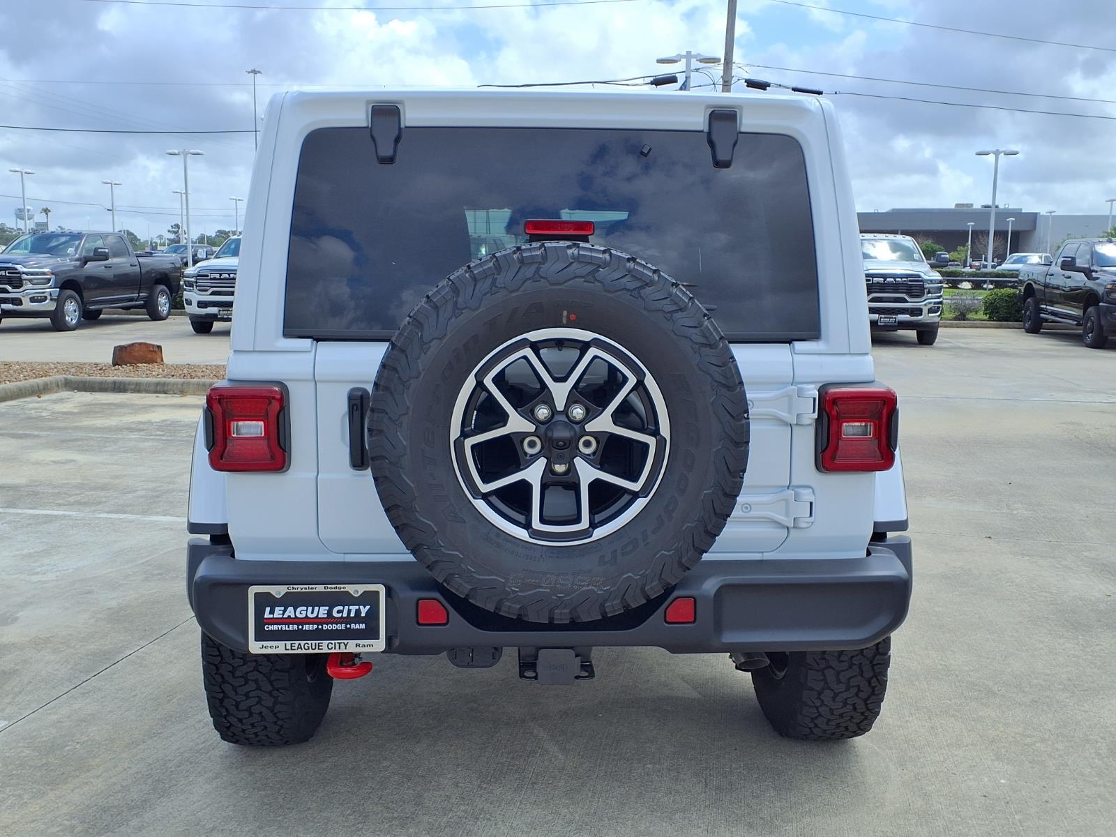 2026 Jeep Wrangler Rubicon White at League City CDJR