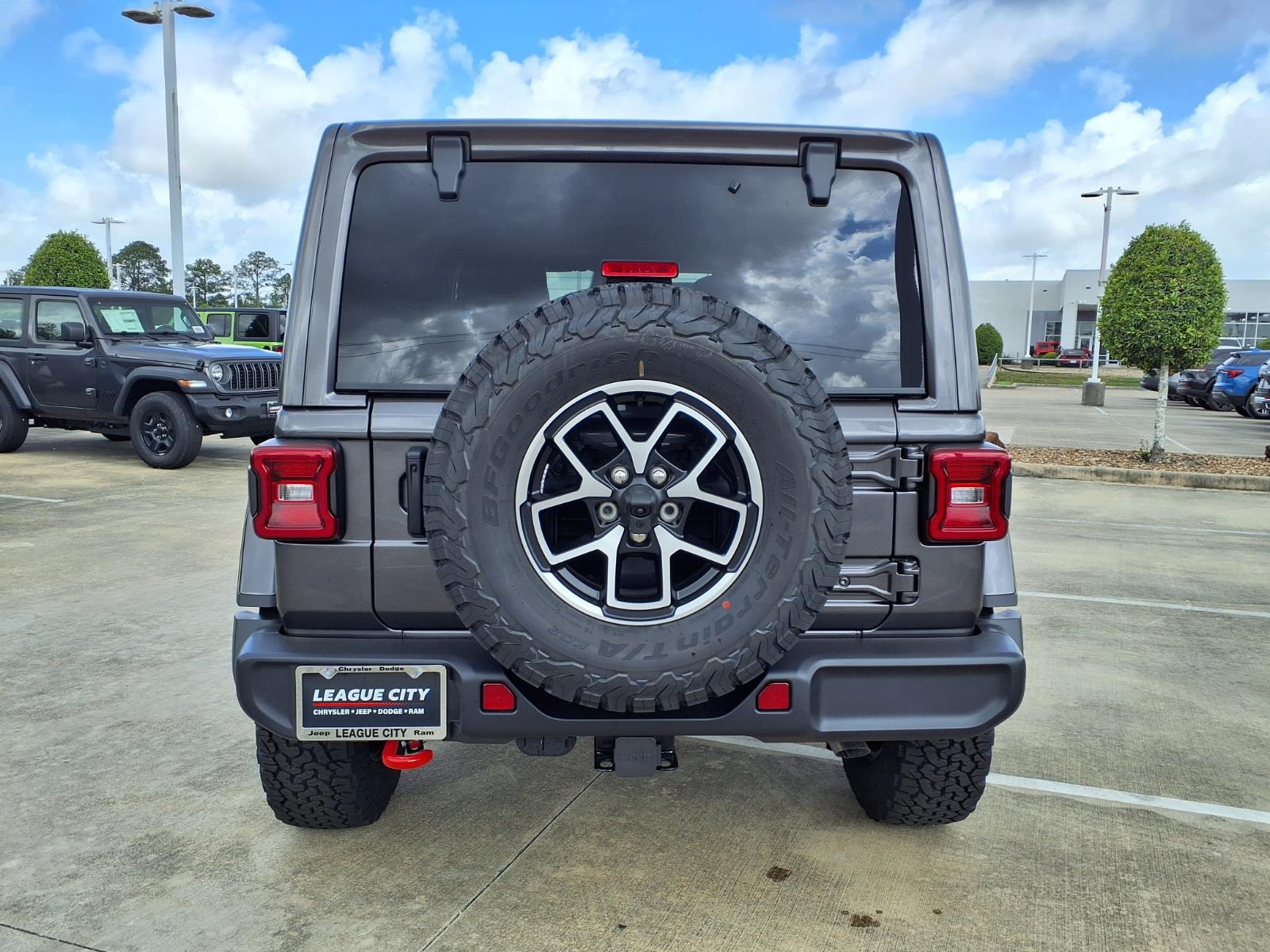2026 Jeep Wrangler Rubicon Gray at League City CDJR