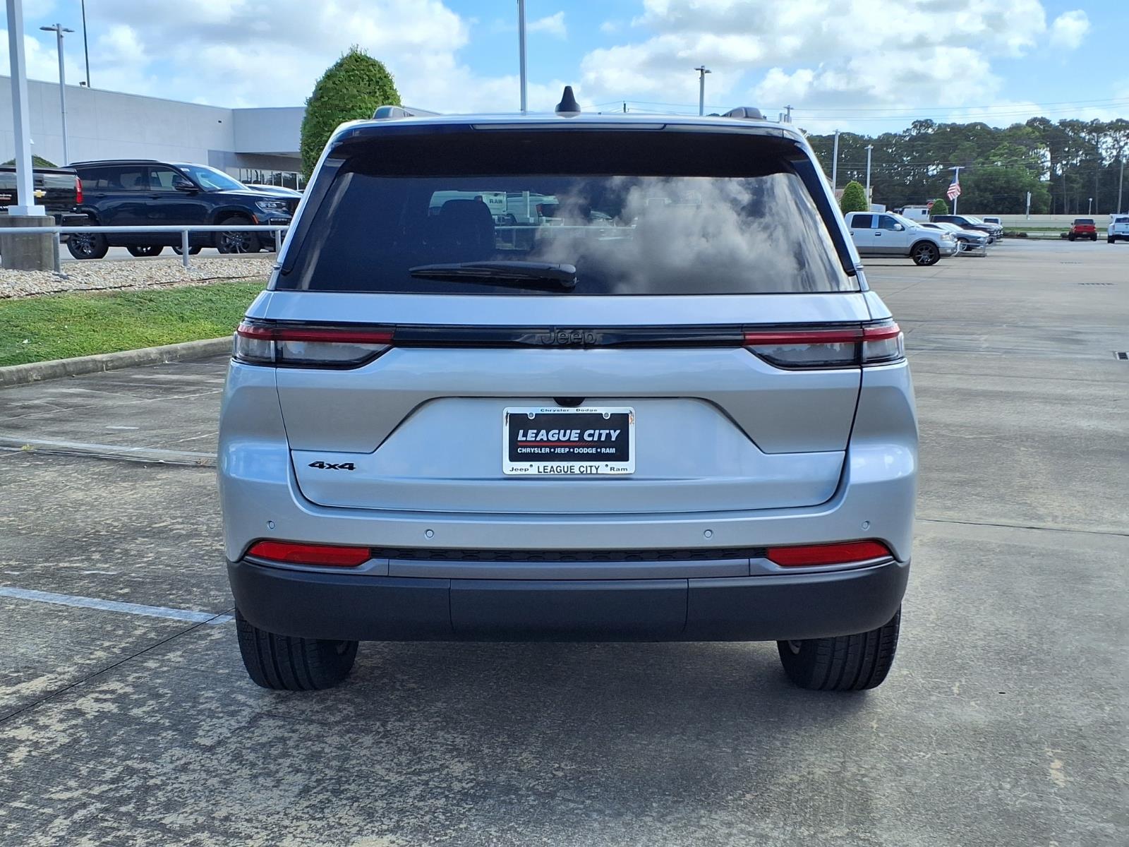2026 Jeep Grand Cherokee Limited Silver at League City CDJR