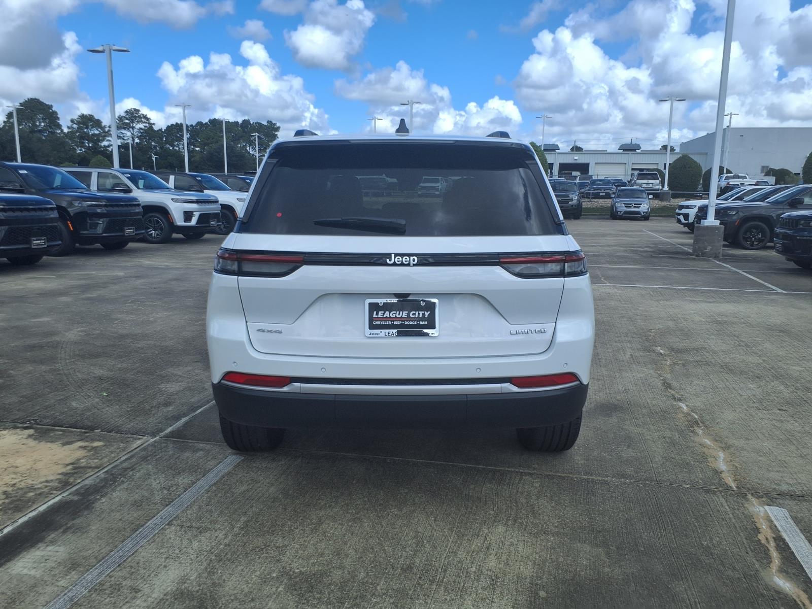 2026 Jeep Grand Cherokee Limited White at League City CDJR