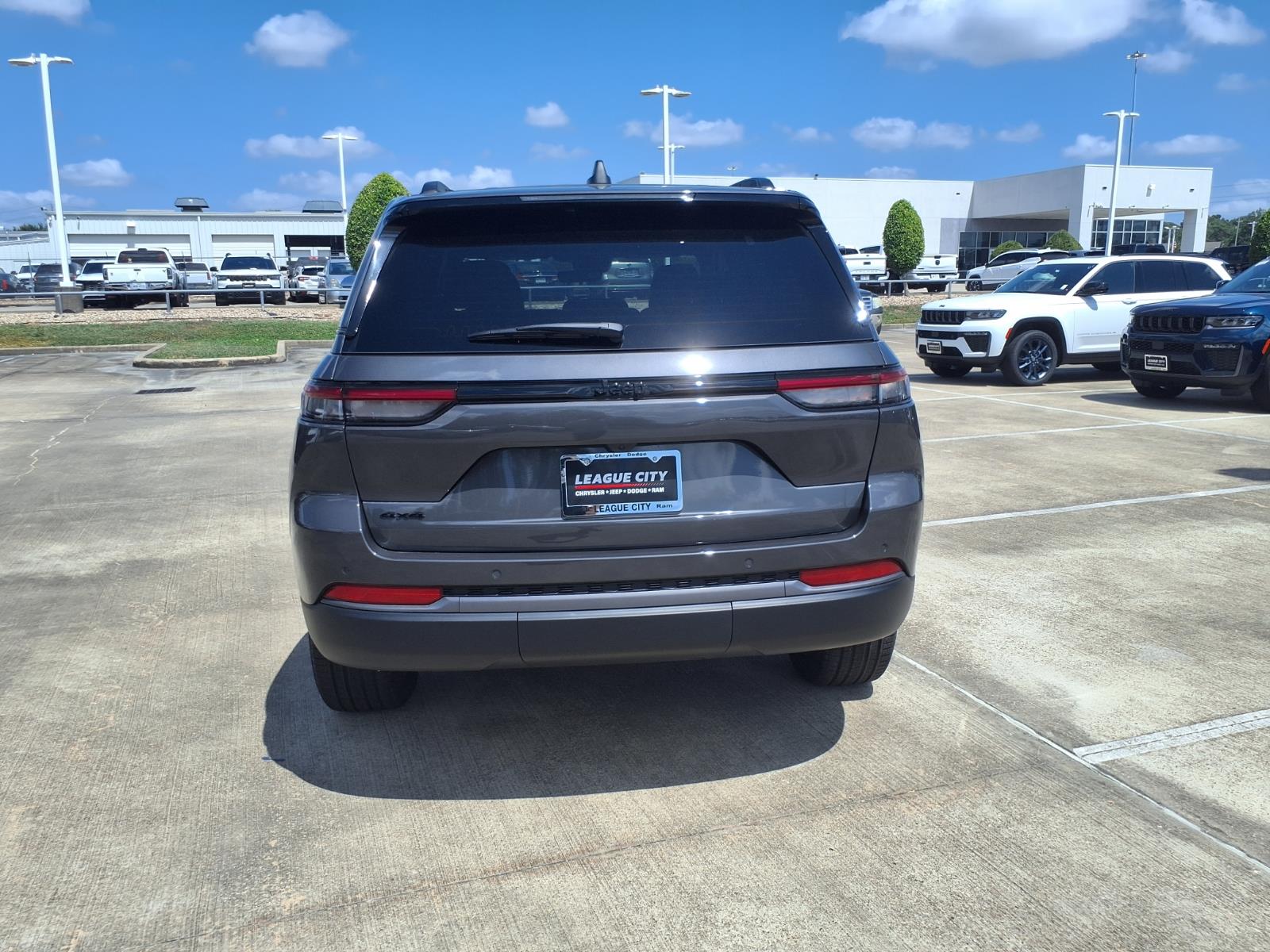 2026 Jeep Grand Cherokee Limited Gray at League City CDJR