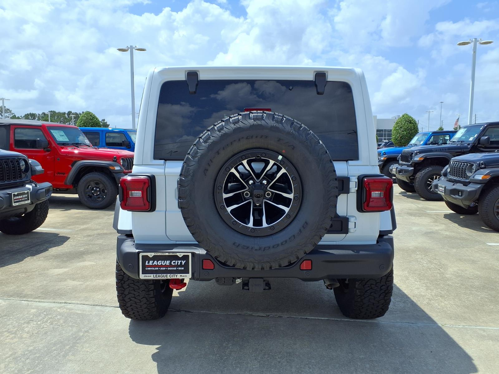 2026 Jeep Wrangler Rubicon White at League City CDJR