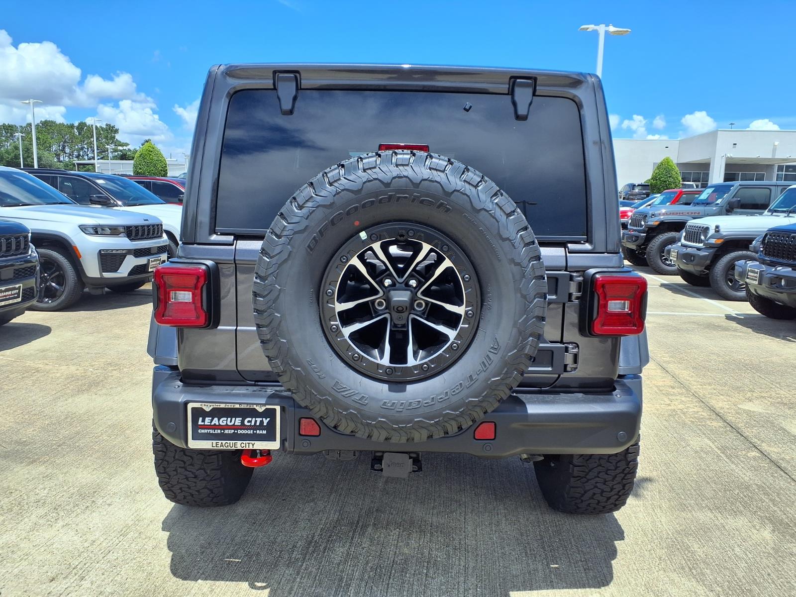 2026 Jeep Wrangler Rubicon Gray at League City CDJR