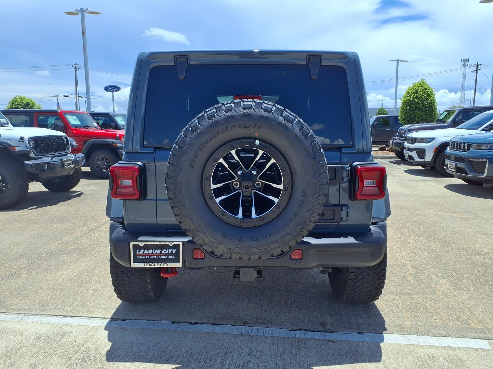 2026 Jeep Wrangler Rubicon Gray at League City CDJR