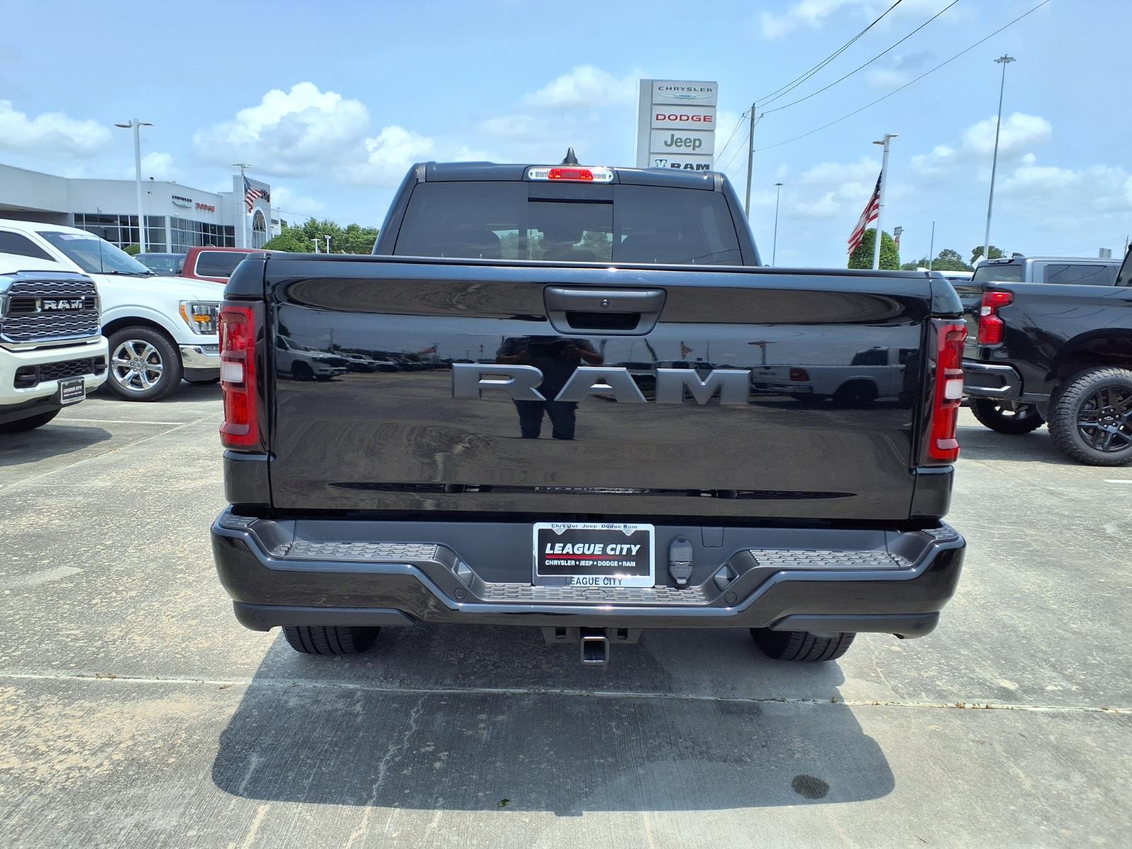2025 RAM 1500 Tradesman Diamond Black Crystal Pearlcoat at League City CDJR