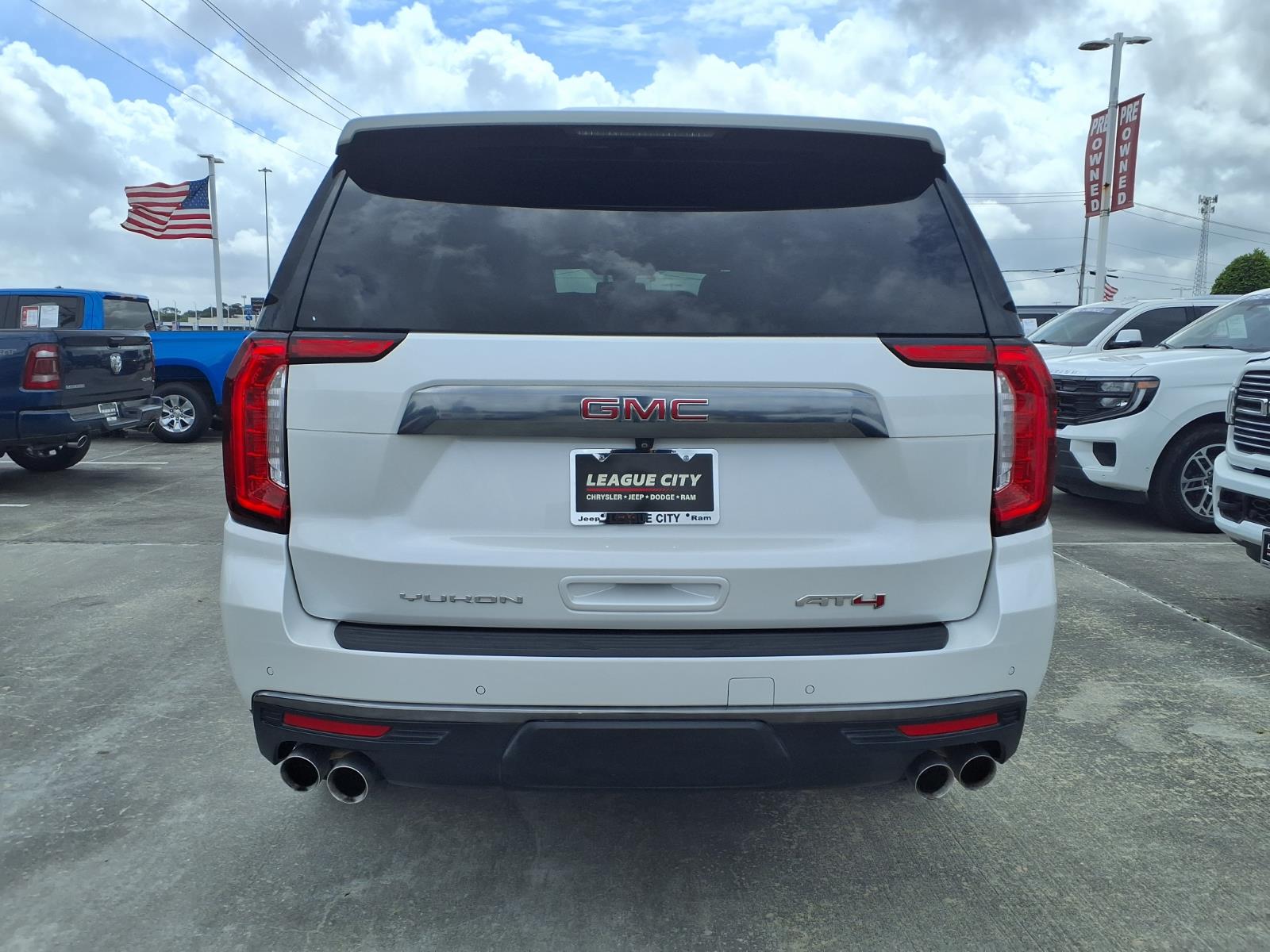 2022 GMC Yukon AT4 - 5