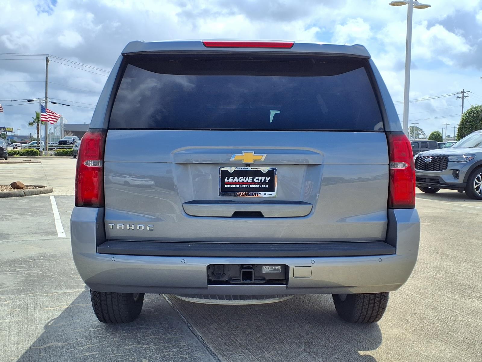 2019 Chevrolet Tahoe LT - 5