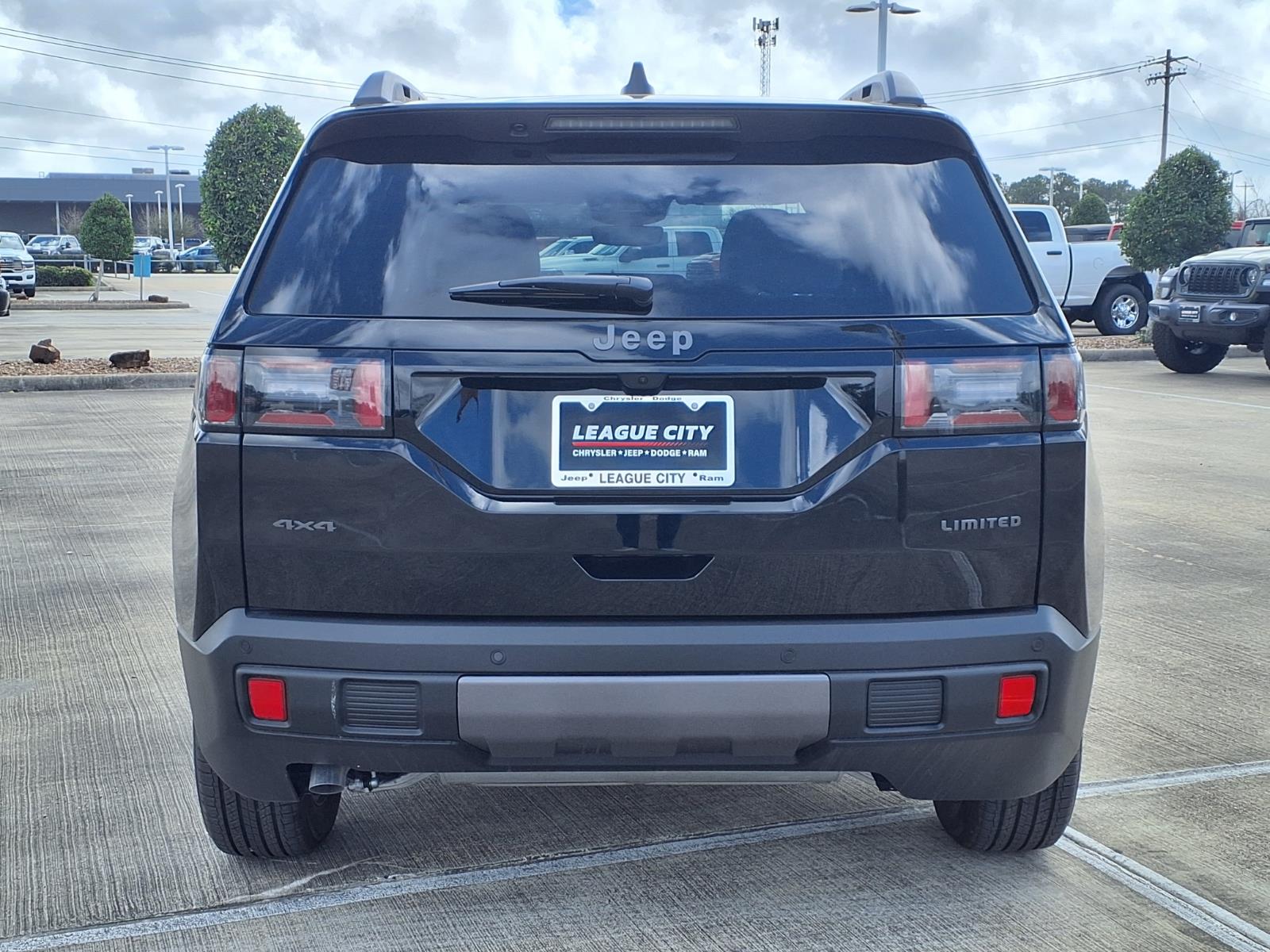 2026 Jeep Cherokee LAREDO/LIMITED Diamond Black at League City CDJR