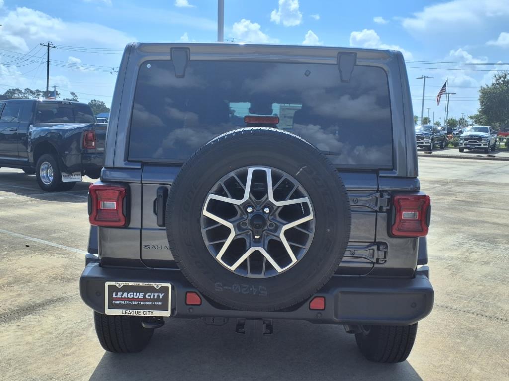 2025 Jeep Wrangler Sahara Granite Crystal Clearcoat Metallic at League City CDJR