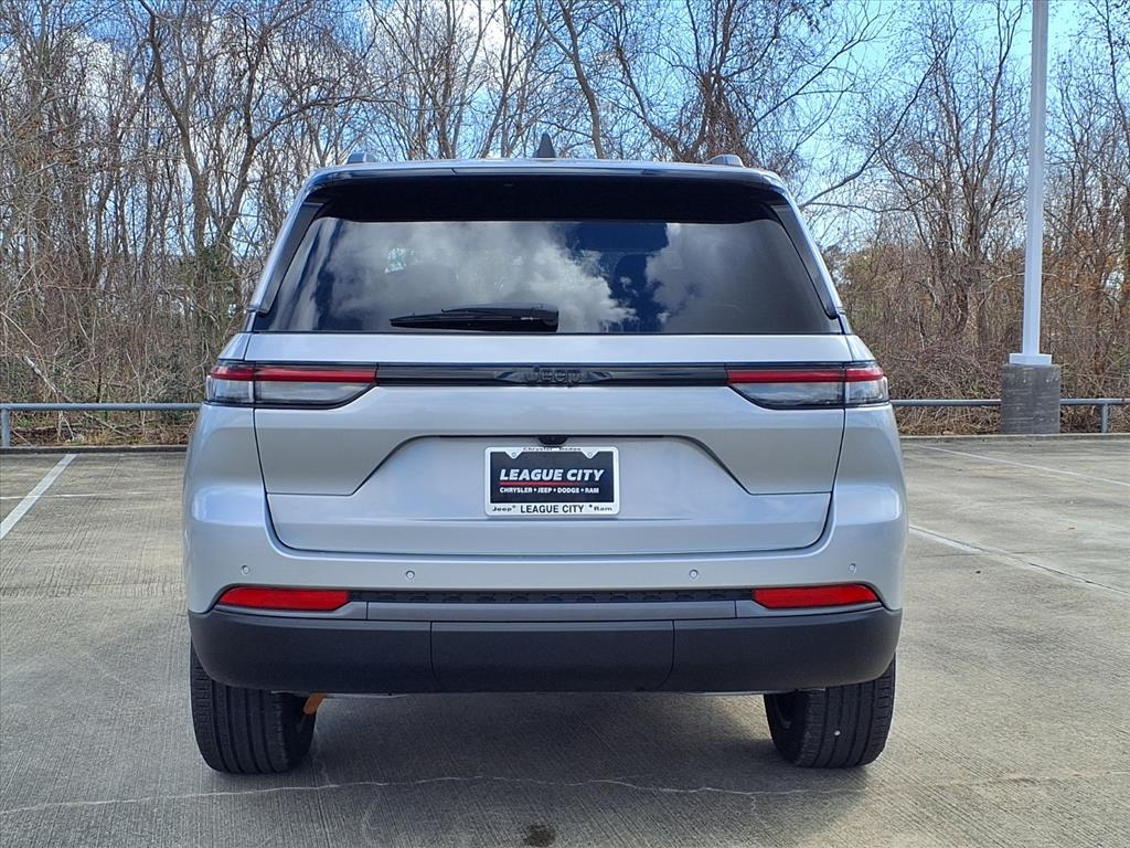 2026 Jeep Grand Cherokee Limited Silver at League City CDJR