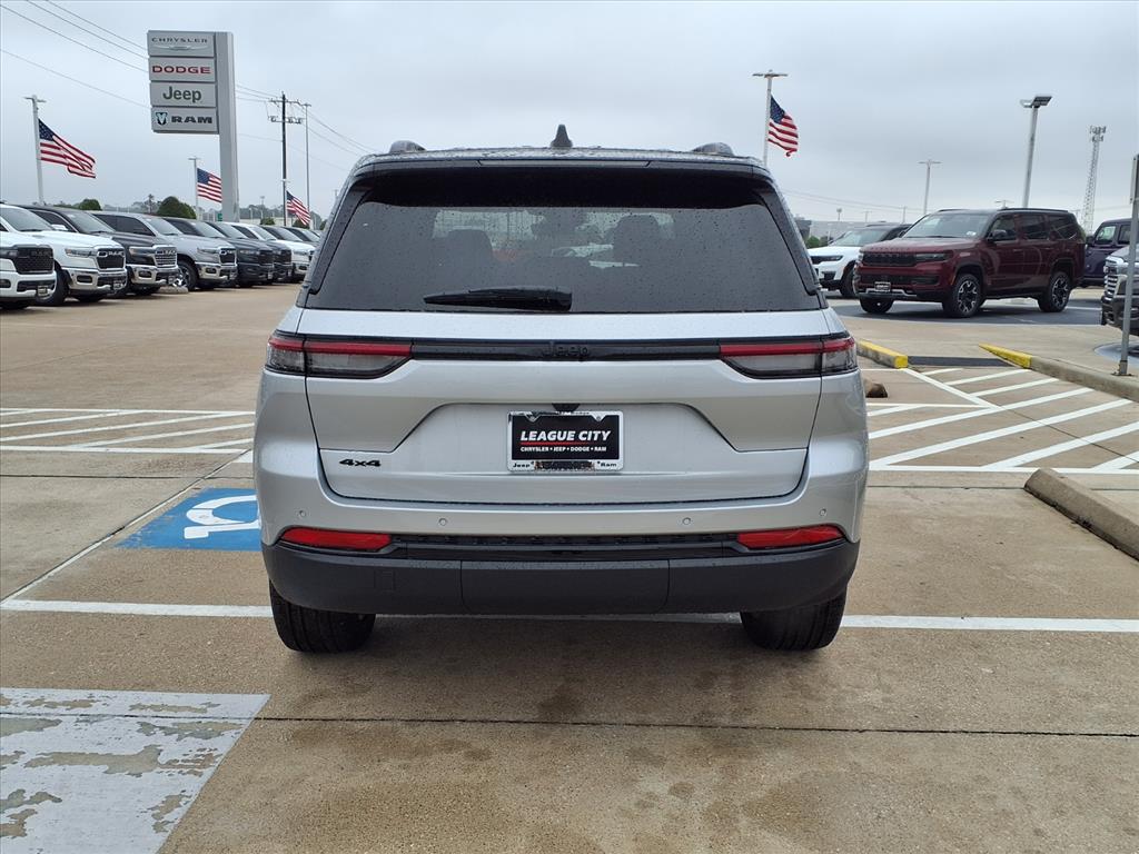 2025 Jeep Grand Cherokee Limited Silver at League City CDJR