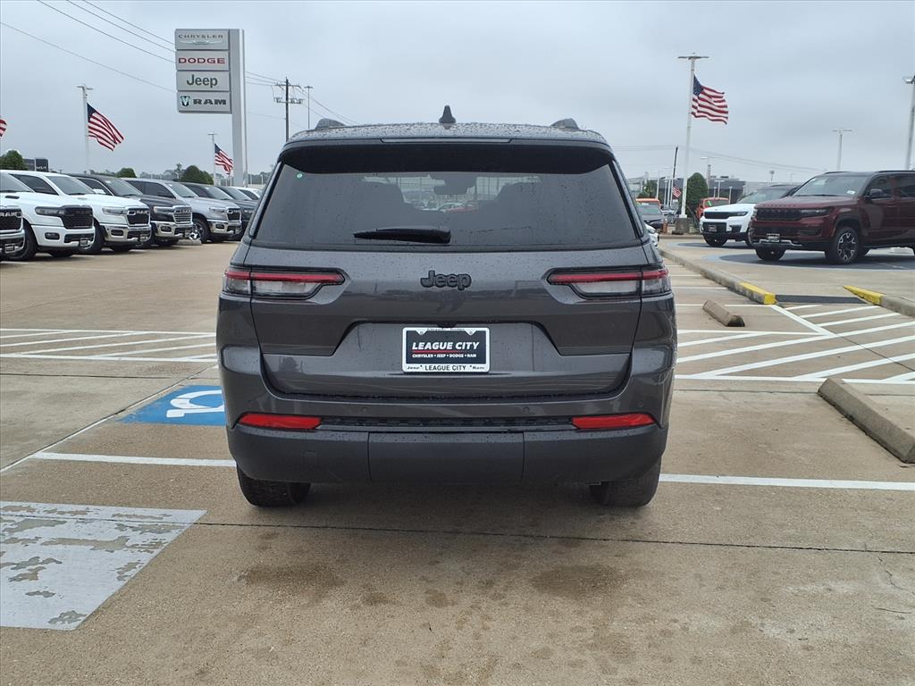 2025 Jeep Grand Cherokee L Laredo Metallic at League City CDJR