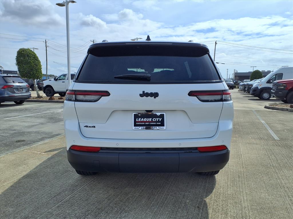 2025 Jeep Grand Cherokee L Limited Bright White Clearcoat at League City CDJR