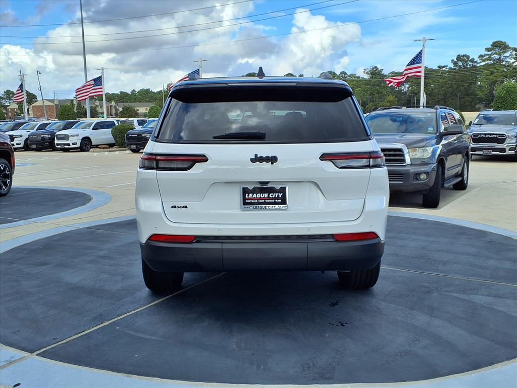 2025 Jeep Grand Cherokee L Limited Bright White Clearcoat at League City CDJR