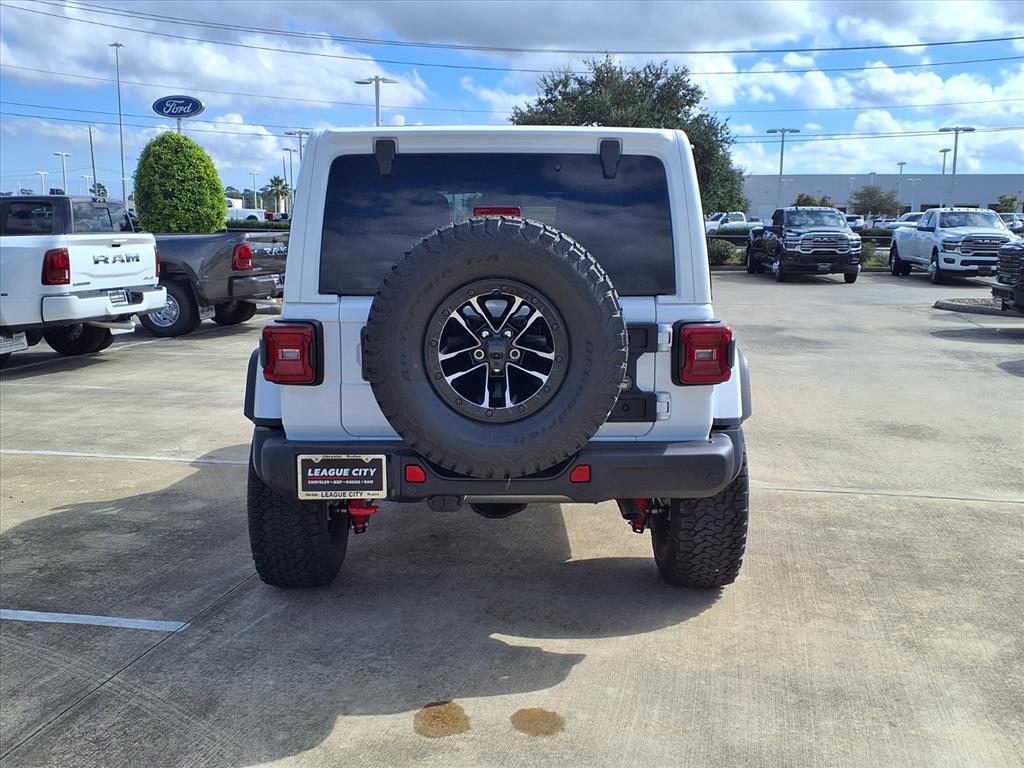 2026 Jeep Wrangler Rubicon Bright White Clearcoat at League City CDJR