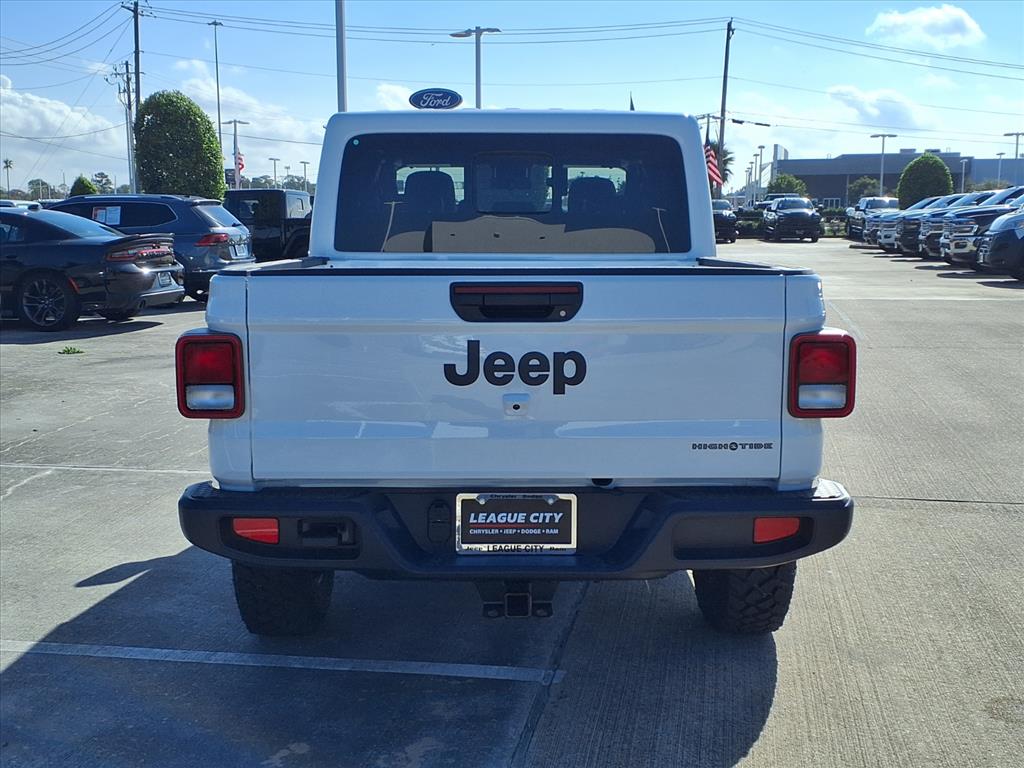 2025 Jeep Gladiator Sport Bright White Clearcoat at League City CDJR