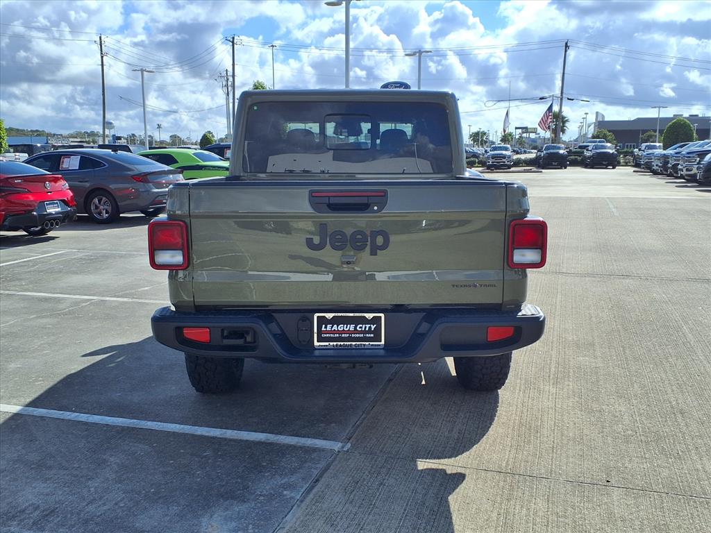 2026 Jeep Gladiator Sport Pj5 41 at League City CDJR