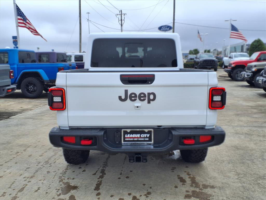 2026 Jeep Gladiator Rubicon Bright White Clearcoat at League City CDJR