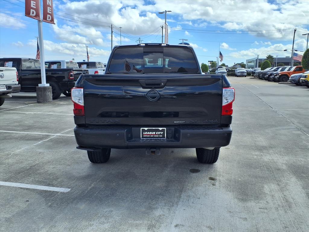 2019 Nissan Titan SL - 5